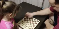 Играем дома в шашки